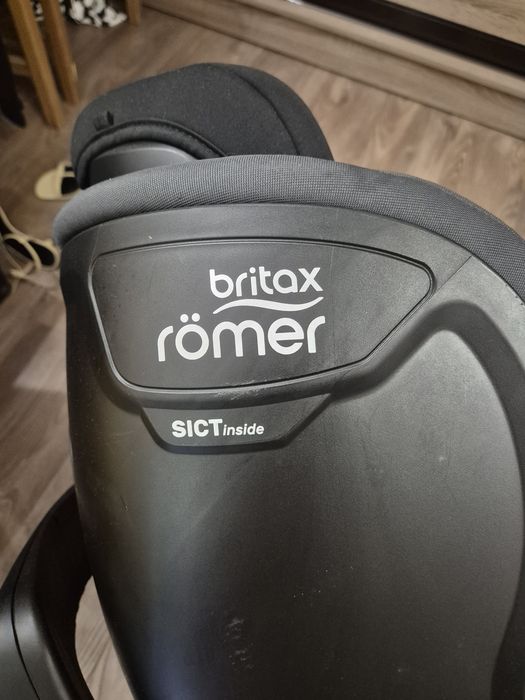 Продам дітяче автокрісло BRITAX-ROMER  kings.