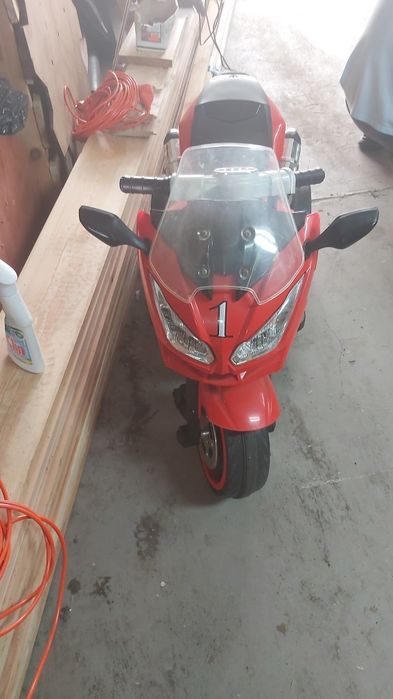 Motor elektryczny dla dziecka .
