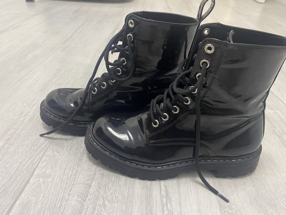 Ботиночки лаковані