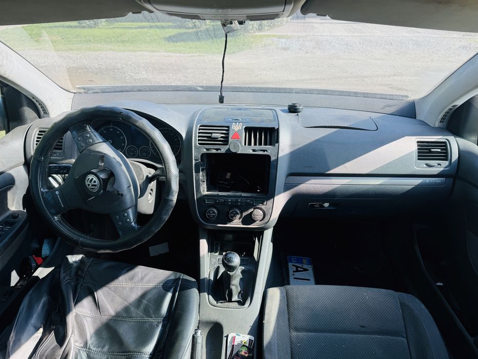 Продам Volkswagen Golf 5 2004 рік, 1.6 Бензин після ДТП!