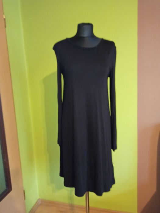 Czarna sukienka H&M