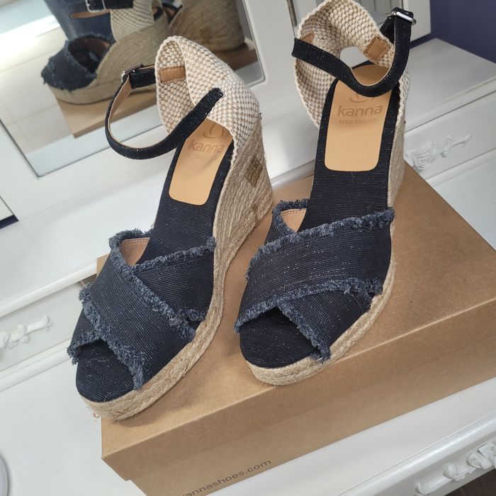 Eleganckie espadryle Kanna