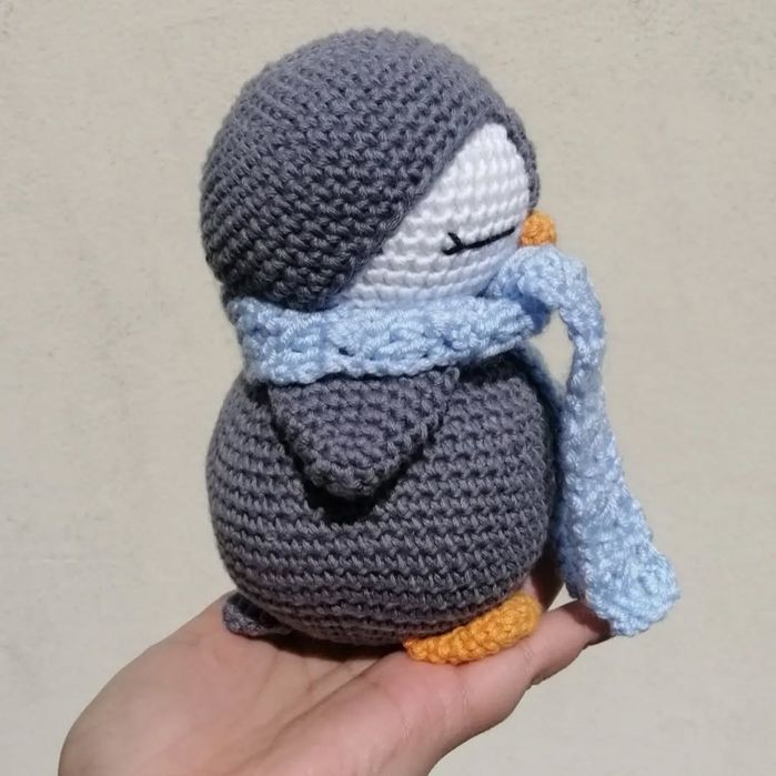 Pinguim em amigurumi