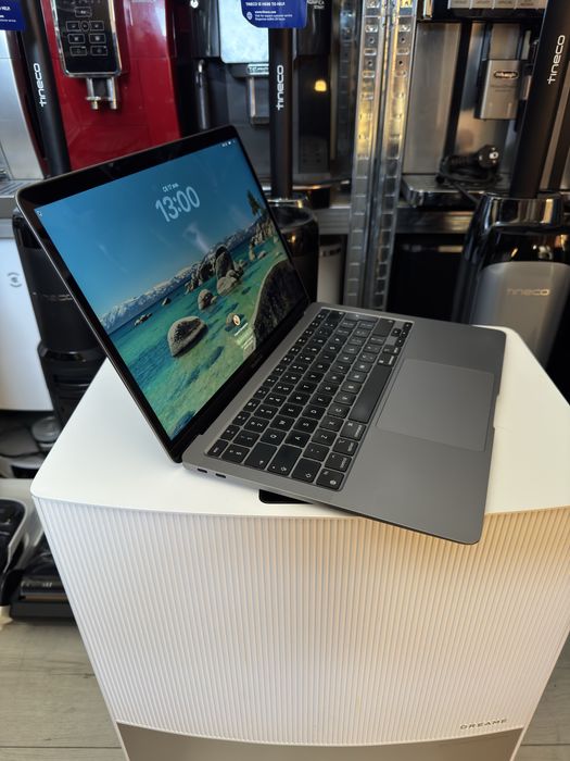 Macbook Air M1 8/256гб повний комплект