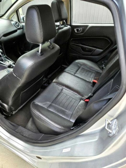 Ford Fiesta      2015