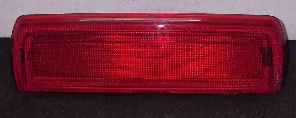 Luz Stop Adicional / 3º Stop - RENAULT TRAFIC III Caixa