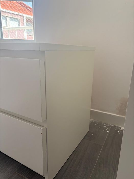 Mesa cabeceira Malm Ikea