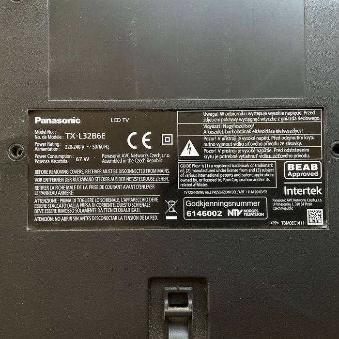 Televisão Panasonic TX-L32B6E + suporte de parede de metal