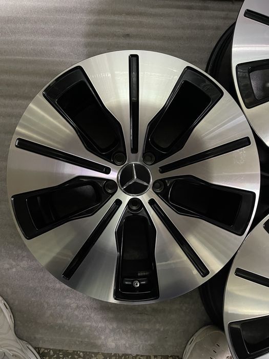Диски R19 5x112 Et34 8J. Mercedes EQC W293 W212 W213 W221 W222 V-class