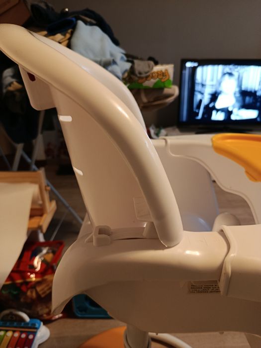 Cadeira de refeição regulável e reclinável Pierre Cardin