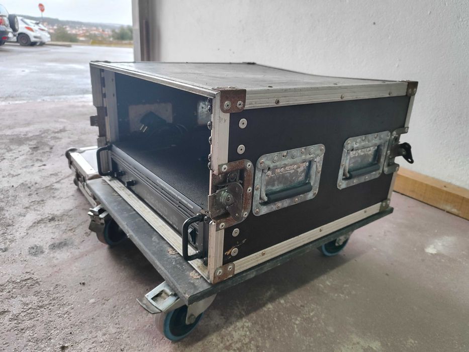 Thon Rack 6U Live 50 Wheels