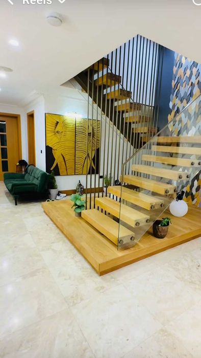 Schody na konstrukcji