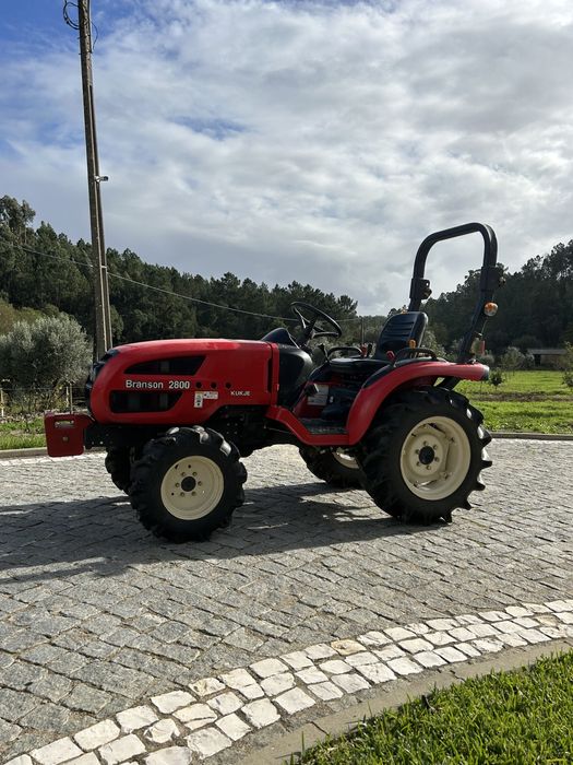 Trator Branson 2800 Sertã • OLX Portugal