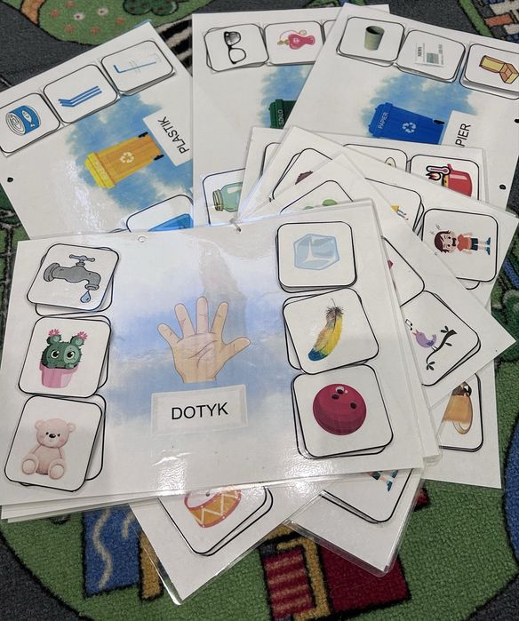 Karty pracy lamibook lamibok emocje ksiazeczka aktywizująca  zmysły segregacja odpadów pomoc dydaktyczna na rzepy autyzm piktogramy piktogram nauka