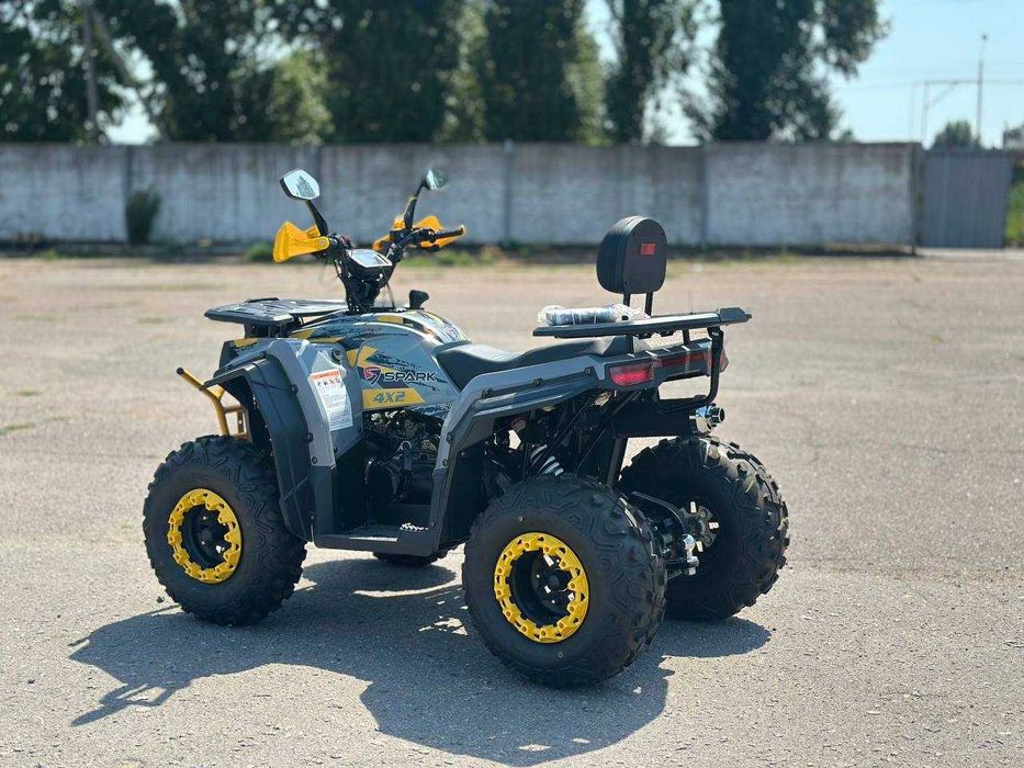 Бюджетний Квадроцикл SPARK SP200-4