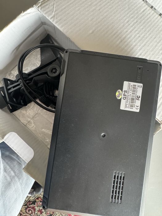 Vendo GPS  para pesados e não só em otimo estado com acessorios