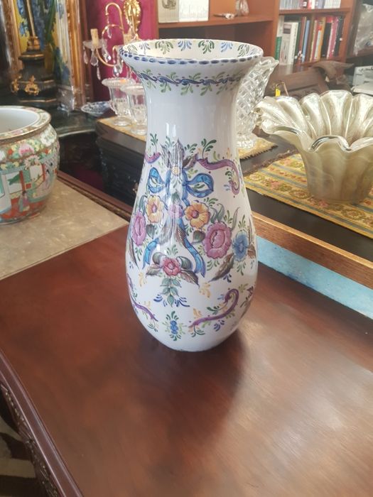 Grande jarra com pintura
