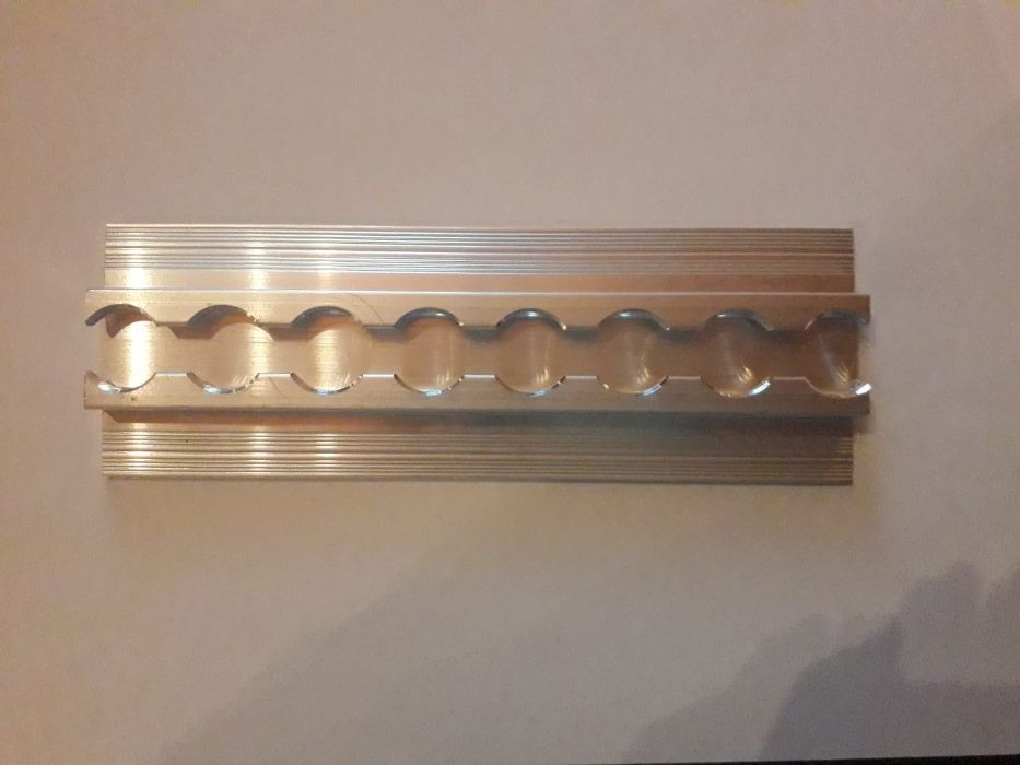 Listwa podłogowa airline do zabudowy busa