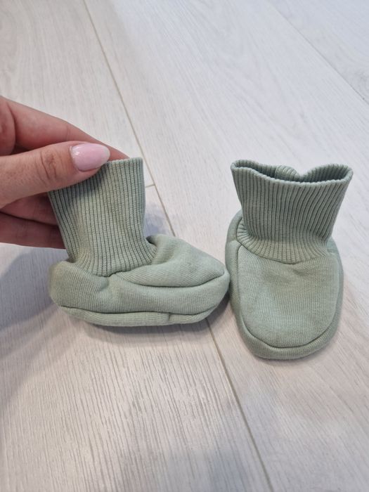 Пінетки і махрові носочки для немовлят