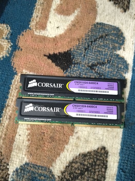 2 Corsair CM2X1024-6400 XMS2 Desktop Memory Module DDR2 1024MB 800MHz