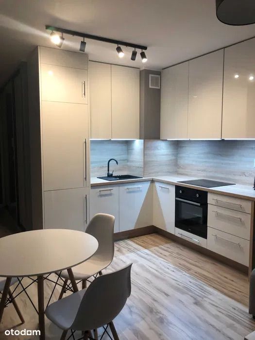 Mieszkanie 2 pokojowe w niskim bloku ul. Flaminga