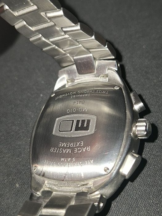 Relogio automatico MOMO