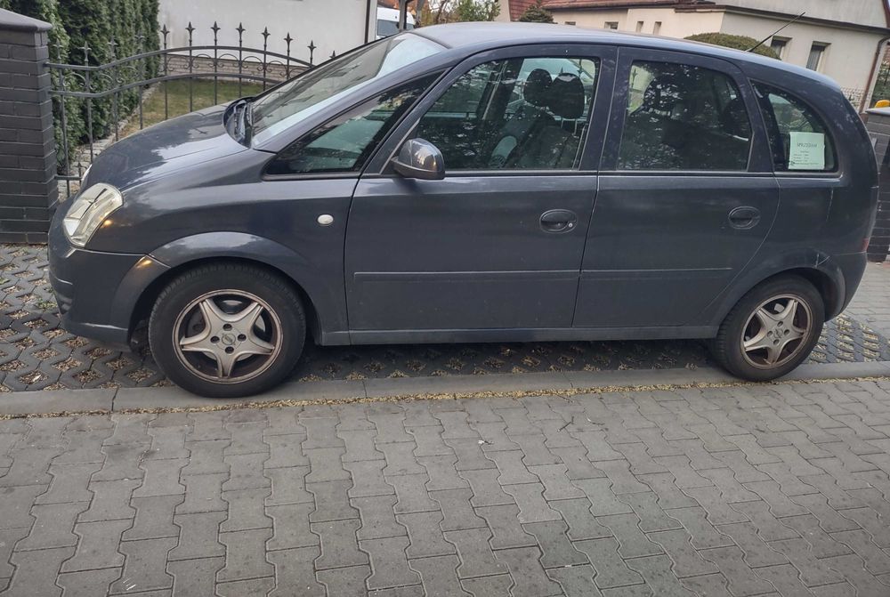 Samochód osobowy Opel Meriva