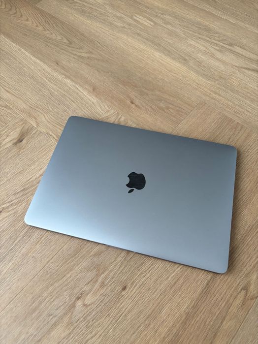 Idealny MacBook Pro 13” 8/256 GB TOUCH BAR SPACE GRAY w idealny!