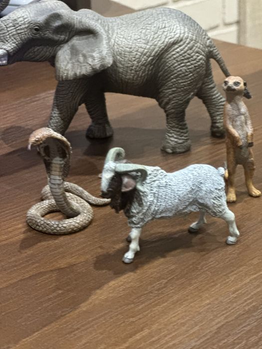 Фігурки schleich