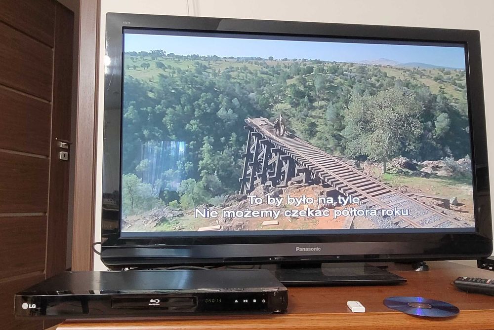 LG BD550 Odtwarzacz Blu-Ray/DVD/CD/USB z HDMI, pilot