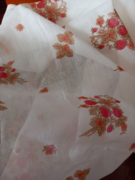 Tecido leve estampado