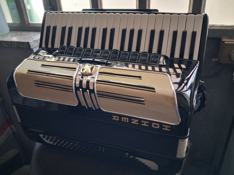 Acordeão Hohner Atlantic 4 Voz Musette