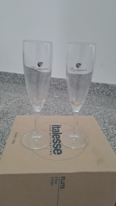 6 Champagne Flutes
