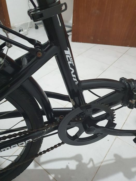 Bicicleta completamente nova