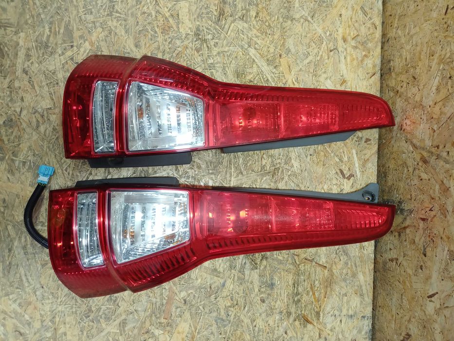 honda-crv-cr-v-3-iii-lampa-ty-tylna-orygina-prawa-lewa-demonta