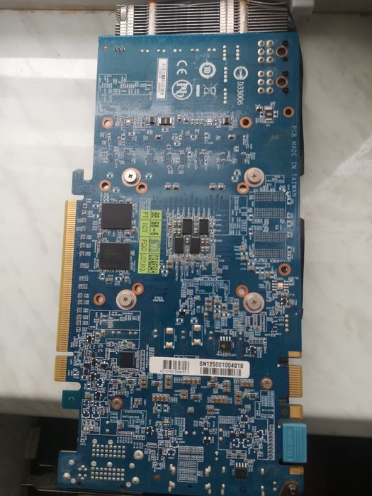 Відеокарта не робоча GigaByte PCI-E GeForce GTX660 Ti 2GB DDR5 (GV-N66