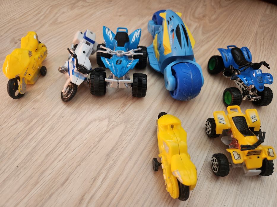 Мотоциклы квадроциклы