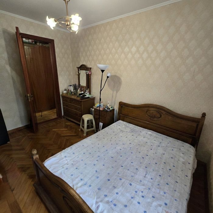 Продаю 2 кімнатну  квартиру Проспект Богоявленський  автономка Бомбосховище в під'їзді