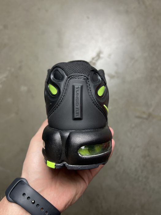 Кросівки чоловічі Nike Air Max Plus Drift Volt Black/Gray