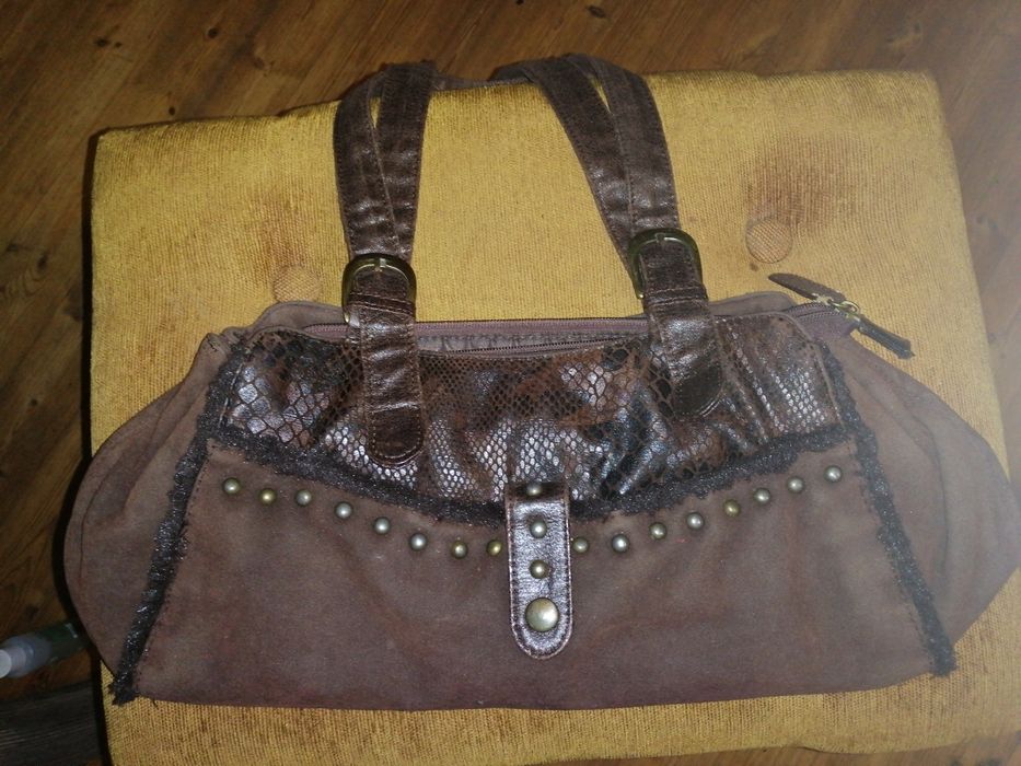 Сумка коричневая под замш с вставкой под змеиный принт