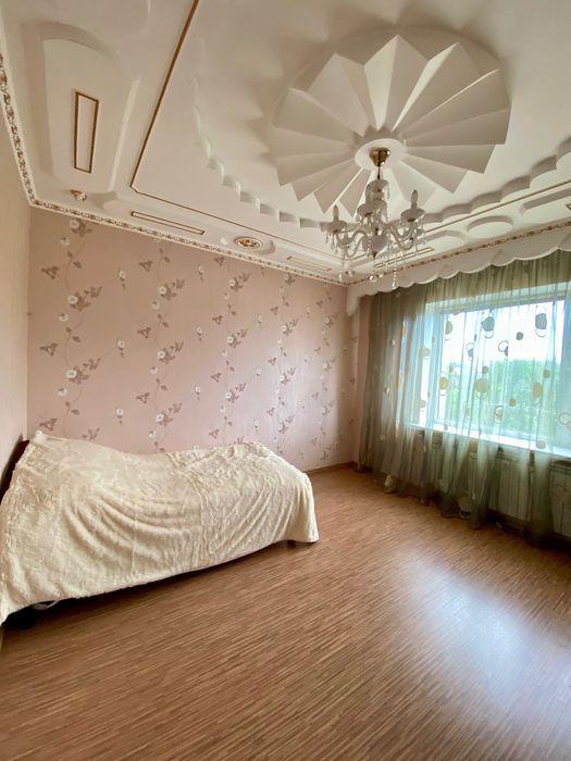 Продаж будинку в Борисполі, вул. Братуся — 322 м² на ділянці 6 соток
