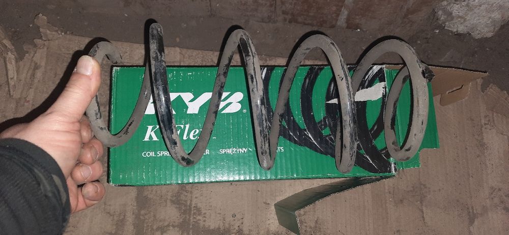 Пружини KYB K-FLEX на Skoda Octavia A5