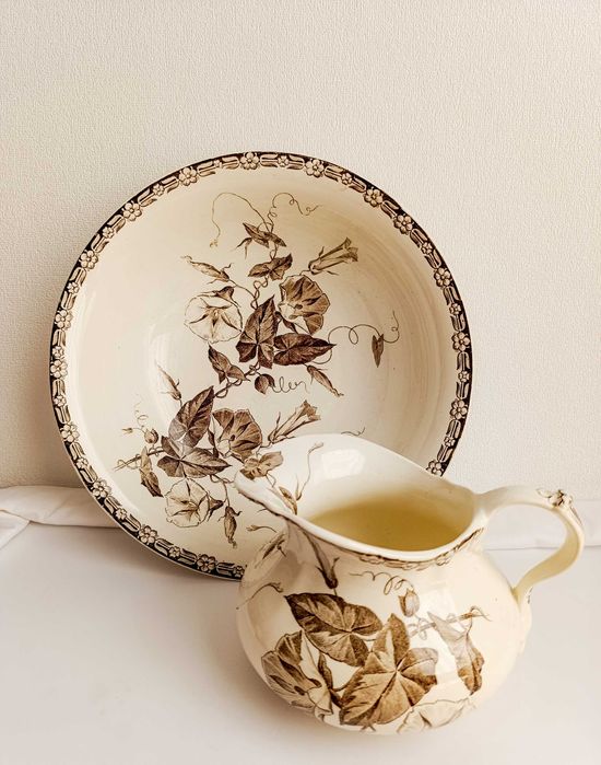 Jarro e Bacia Franceses