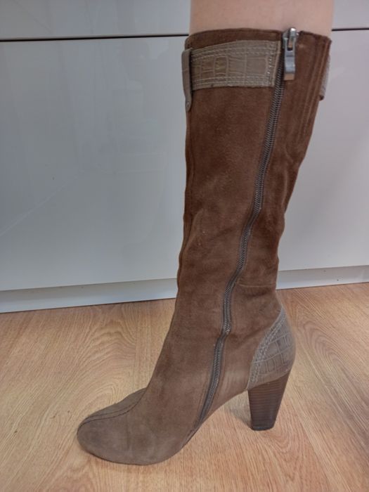 Чоботи жіночі замшеві