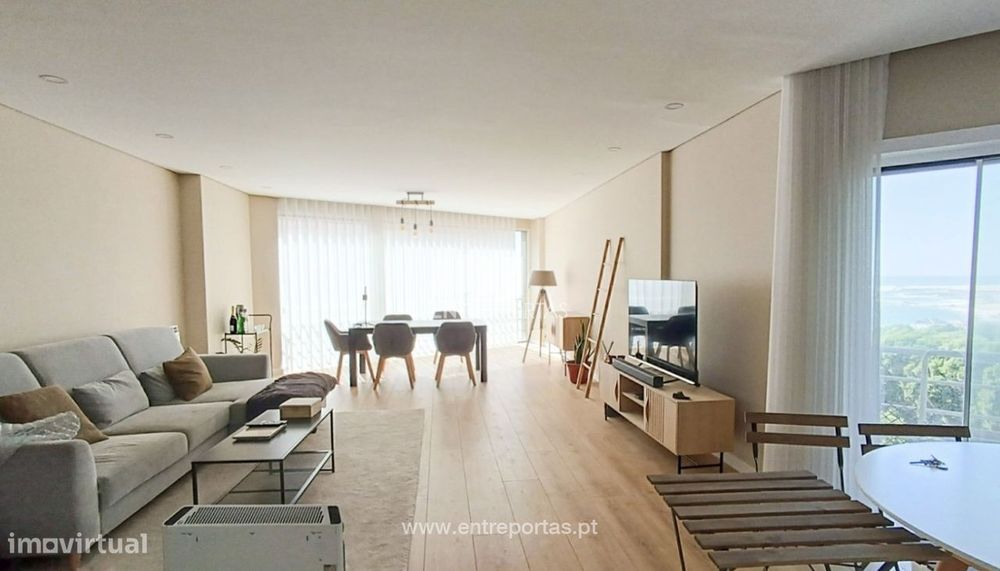 Venda de Apartamento T3 com vista mar, na Póvoa de Varzim