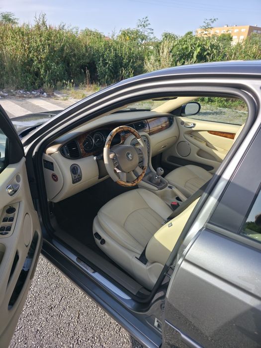 Jaguar 2.2d executive466906331040993282