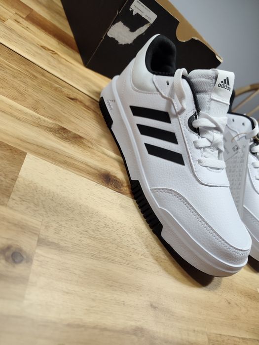 Tênis Adidas 38.5 novos originais