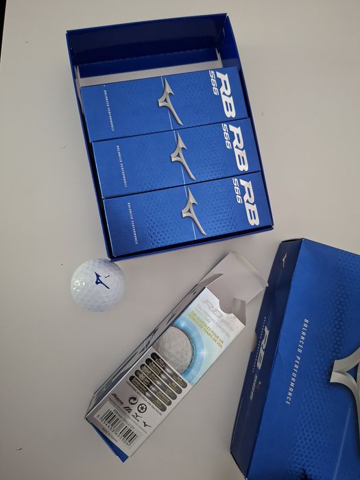 Caixa com 12 bolas brancas Mizuno RB566 nova