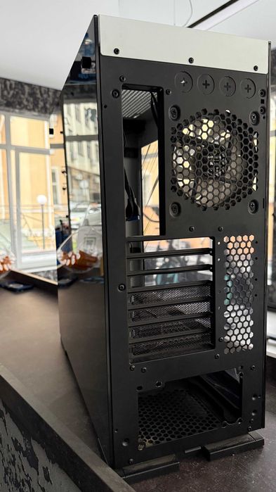 Корпус Gamemax VEGA PRO WH