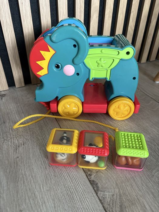Slon fisher price